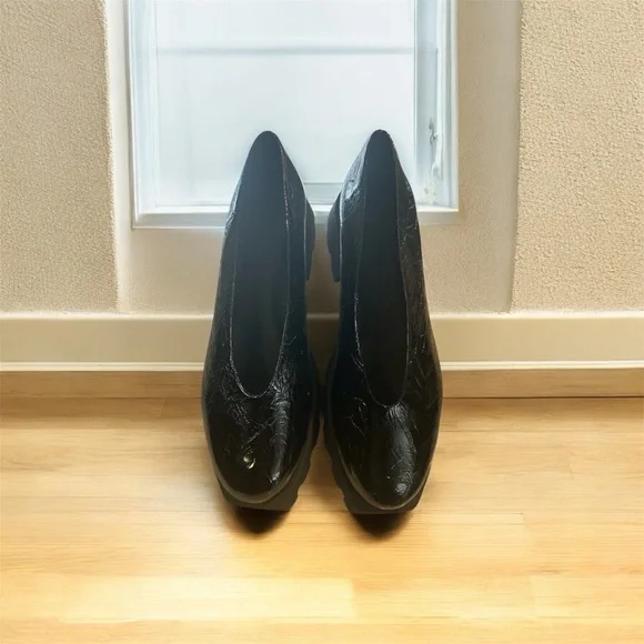 Katy Perry DAARLING Slip on Black patent loafers NWB size (11) - Picture 1 of 4